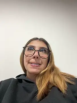 AriaBliss- online show from November 7, 2025, 2:33 am