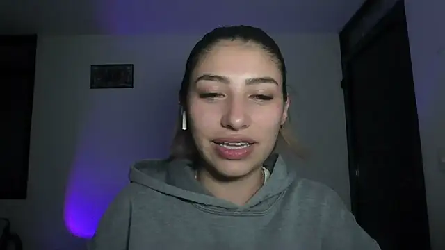 AriaBliss- online show from May 30, 2026, 7:05 am