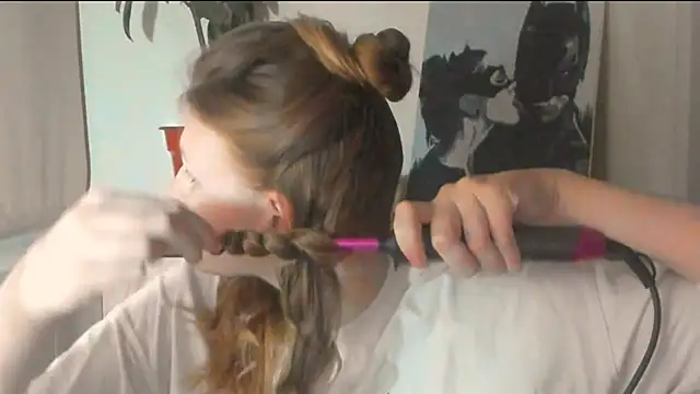 Snapshot of JuliaMuuun chatting on March 21, 2026, 7:50 pm JuliaMuuun online show from March 21, 2026, 7:50 pm