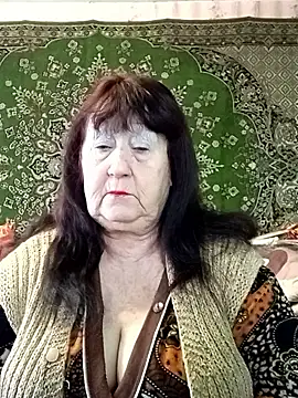 CrystalLime6411 online show from January 15, 2026, 11:48 am