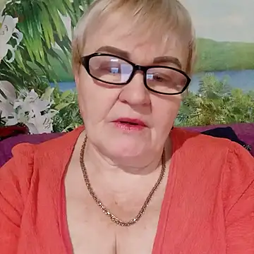 VioletSweet5566 online show from October 25, 2025, 8:00 am