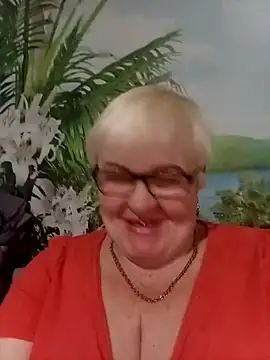 Snapshot of VioletSweet5566 chatting on February 6, 2026, 1:36 pm VioletSweet5566 online show from February 6, 2026, 1:36 pm