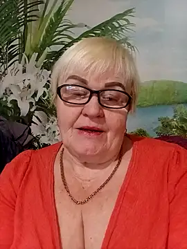 Snapshot of VioletSweet5566 chatting on February 7, 2026, 6:28 am VioletSweet5566 online show from February 7, 2026, 6:28 am