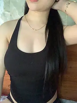 Lyly11 online show from November 24, 2025, 2:22 am