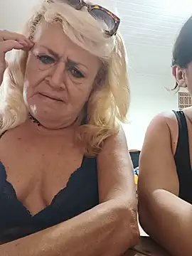 Belladama61 online show from May 18, 2026, 10:10 am