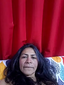 Snapshot of floresblancas chatting on March 8, 2026, 2:04 am floresblancas online show from March 8, 2026, 2:04 am