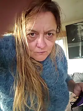 Misspapillon1840 online show from November 20, 2025, 7:41 am