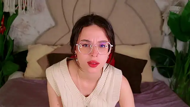 Snapshot of LANA_MILANO chatting on September 27, 2025, 4:12 pm LANA MILANO online show from September 27, 2025, 4:12 pm