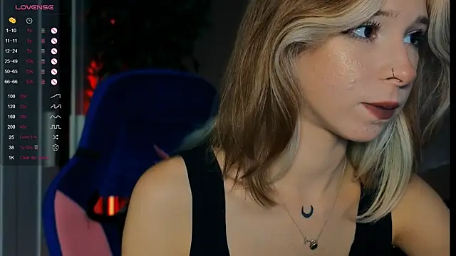 MiSeki online show from October 31, 2025, 12:11 am