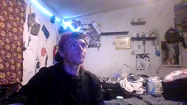 Snapshot of RichardW chatting on January 19, 2026, 3:21 am RichardW online show from January 19, 2026, 3:21 am