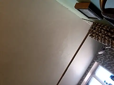 Snapshot of RichardW chatting on February 21, 2026, 10:33 pm RichardW online show from February 21, 2026, 10:33 pm