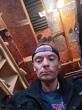 Snapshot of RichardW chatting on February 23, 2026, 3:20 pm RichardW online show from February 23, 2026, 3:20 pm