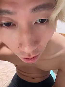 Snapshot of juri20cm chatting on March 1, 2026, 9:44 am juri20cm online show from March 1, 2026, 9:44 am