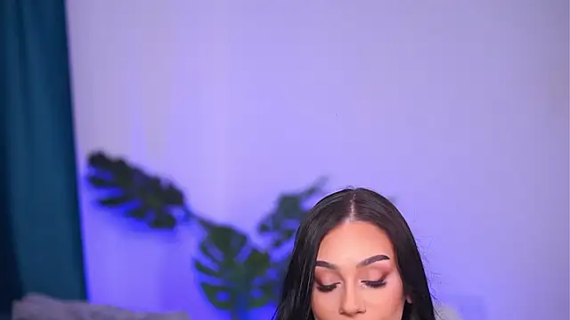 Snapshot of NinaSolenne chatting on February 3, 2026, 8:14 pm NinaSolenne online show from February 3, 2026, 8:14 pm