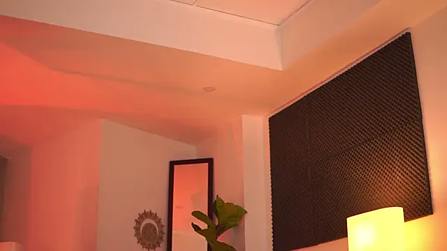 KyssaraPlay online show from January 14, 2026, 8:14 pm