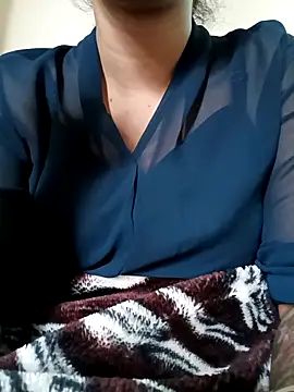 lovelysona11 online show from December 5, 2025, 7:06 am