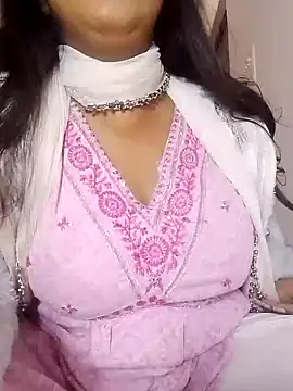 Snapshot of Babe_Doll04 chatting on February 7, 2026, 7:34 am Babe Doll04 online show from February 7, 2026, 7:34 am