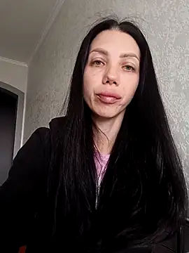 Snapshot of Princessa99885 chatting on September 19, 2025, 5:42 am Princessa99885 online show from September 19, 2025, 5:42 am
