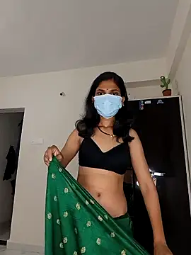 Shivani2002 online show from May 20, 2026, 4:46 pm