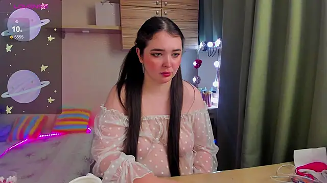 Alice next door online show from January 13, 2026, 2:44 pm