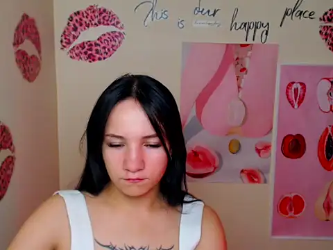 Em7MaA online show from September 22, 2025, 6:43 pm