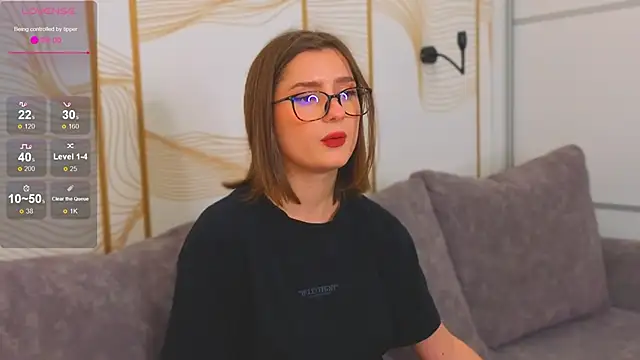 ShelySky online show from October 11, 2025, 9:46 pm