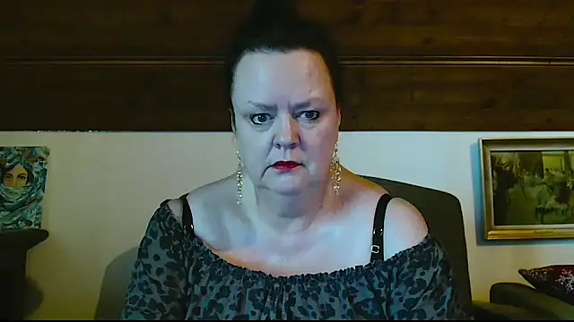 TiffanyMature online show from February 6, 2026, 7:56 am
