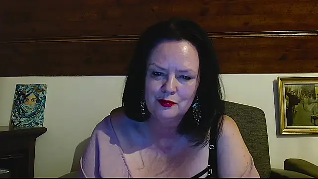 TiffanyMature online show from February 6, 2026, 9:07 pm