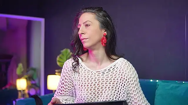 Snapshot of RubyRosa chatting on March 17, 2026, 12:15 am RubyRosa online show from March 17, 2026, 12:15 am