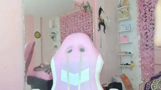 Snapshot of Littlecat_1 chatting on September 25, 2025, 3:54 am Littlecat 1 online show from September 25, 2025, 3:54 am
