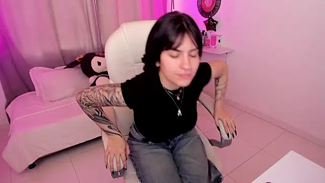 kurito  online show from September 19, 2025, 11:33 am