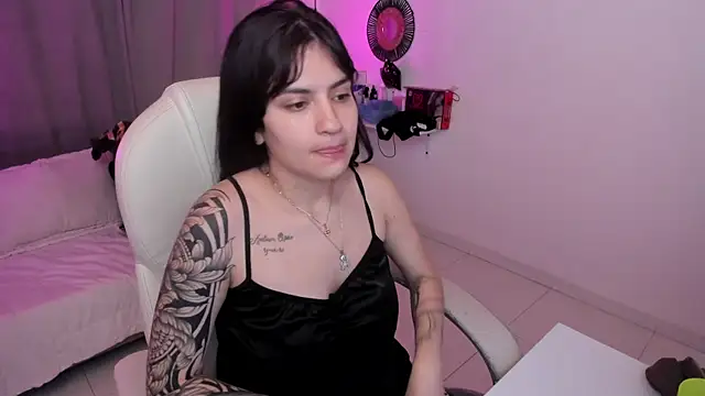 kurito  online show from October 8, 2025, 4:10 am