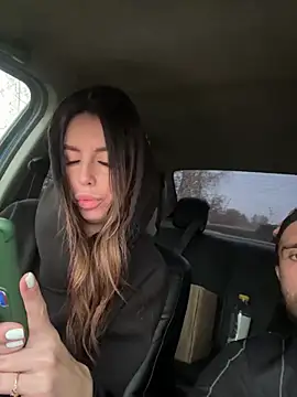 Oksiandfray online show from October 9, 2025, 1:42 pm