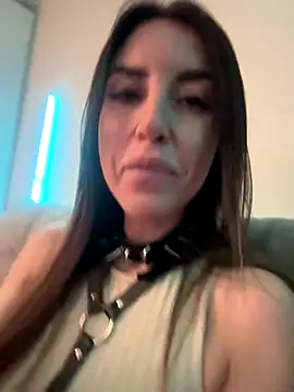 Oksiandfray online show from October 30, 2025, 11:05 pm