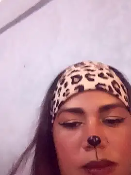 afroditaligh online show from October 23, 2025, 1:54 pm