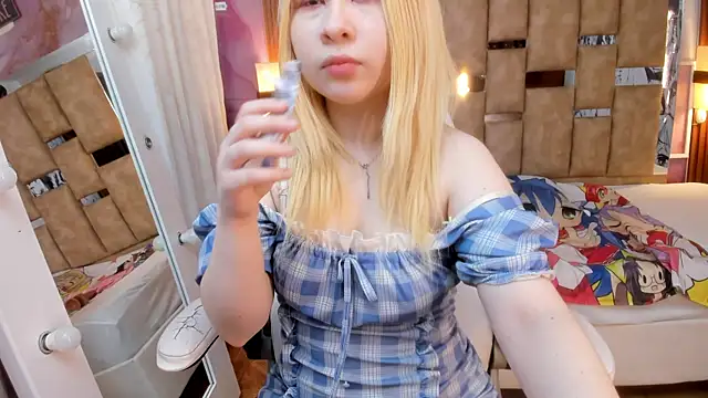 Snapshot of Melody_Lolii chatting on January 15, 2026, 6:11 pm Melody Lolii online show from January 15, 2026, 6:11 pm