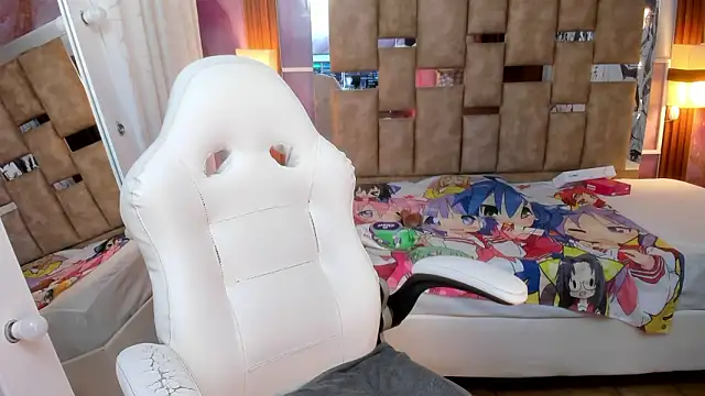 Snapshot of Melody_Lolii chatting on February 3, 2026, 6:24 pm Melody Lolii online show from February 3, 2026, 6:24 pm