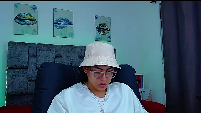 dirty model online show from October 13, 2025, 2:11 am