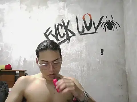 dirty model online show from March 16, 2026, 2:39 am