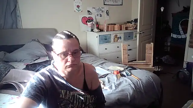 Snapshot of PremiumKitty chatting on February 12, 2026, 8:37 pm PremiumKitty online show from February 12, 2026, 8:37 pm