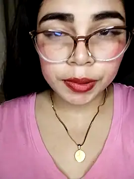 Snapshot of Diamily chatting on January 18, 2026, 3:32 am Diamily online show from January 18, 2026, 3:32 am