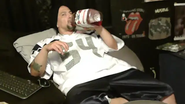 Snapshot of N3V3RPANIC@xh chatting on March 17, 2026, 5:33 am N3V3RPANICxh online show from March 17, 2026, 5:33 am