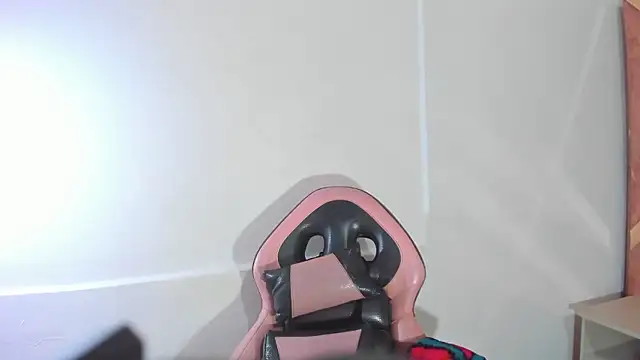 Snapshot of Amy_Kobold3 chatting on January 15, 2026, 2:38 am Amy Kobold3 online show from January 15, 2026, 2:38 am