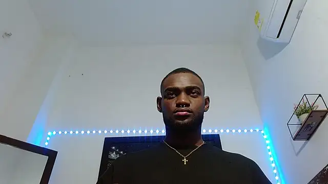 Snapshot of eebony_stallion chatting on October 10, 2025, 3:16 am eebony stallion online show from October 10, 2025, 3:16 am