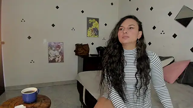 Snapshot of samaramour chatting on October 17, 2025, 1:46 pm samaramour online show from October 17, 2025, 1:46 pm