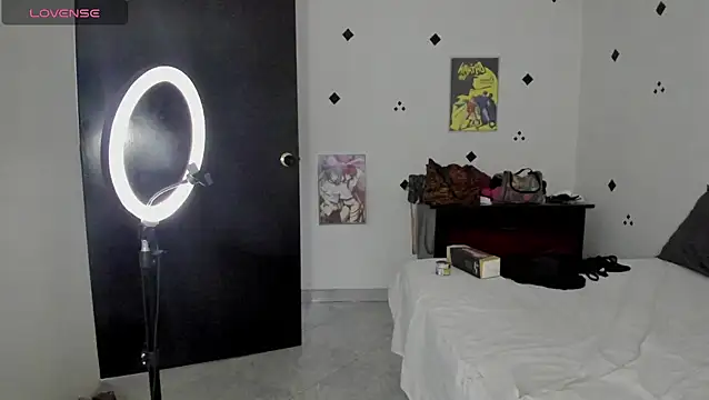 Snapshot of samaramour chatting on November 5, 2025, 11:54 am samaramour online show from November 5, 2025, 11:54 am