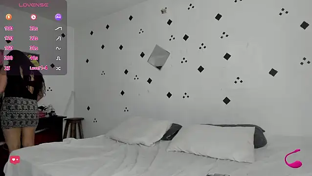 Snapshot of samaramour chatting on November 26, 2025, 11:44 am samaramour online show from November 26, 2025, 11:44 am