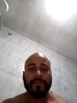 reisloko online show from September 25, 2025, 9:07 pm