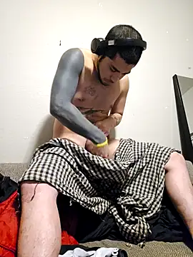 Snapshot of catnipharvester chatting on November 14, 2025, 5:39 am catnipharvester online show from November 14, 2025, 5:39 am