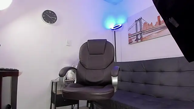 Dash Bukoski online show from September 30, 2025, 1:38 pm